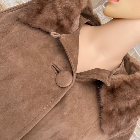 Vintage Suede Belted Coat with Rabbit Fur Collar - Picture 3 of 11